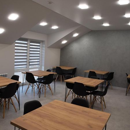 Готельні Кімнати Bodro Clinic Novovolyns'k Екстериор снимка